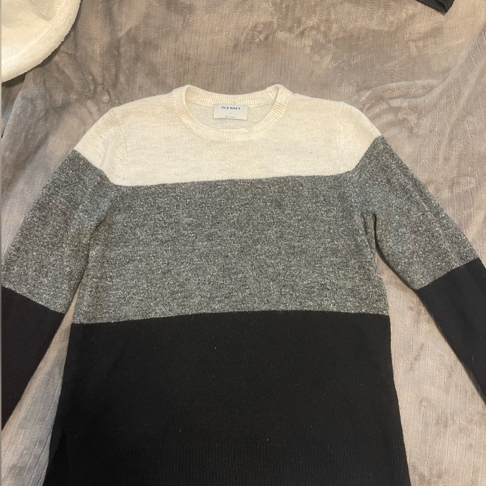 old navy sweater